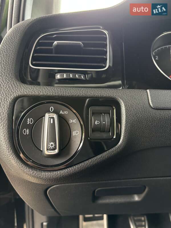 Volkswagen Golf 2016