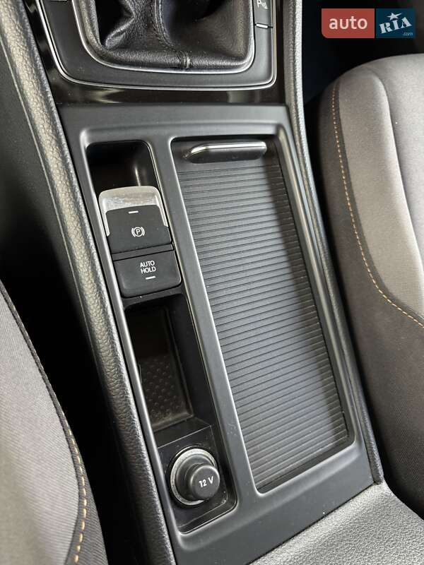 Volkswagen Golf 2016