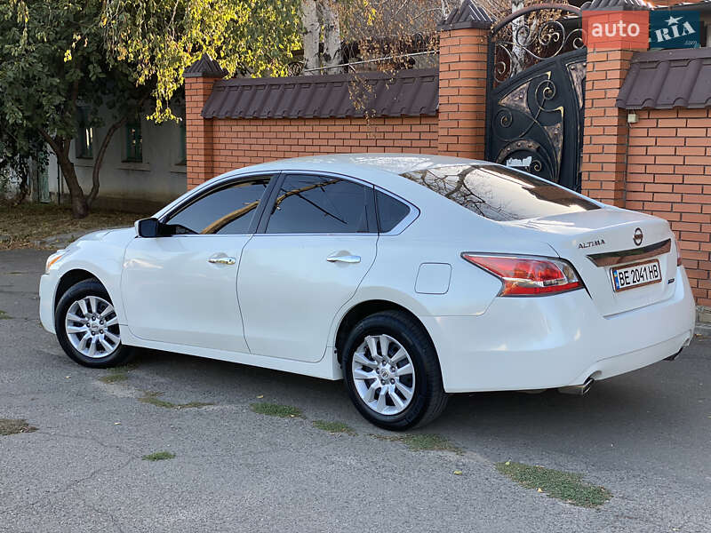 Nissan Altima 2013