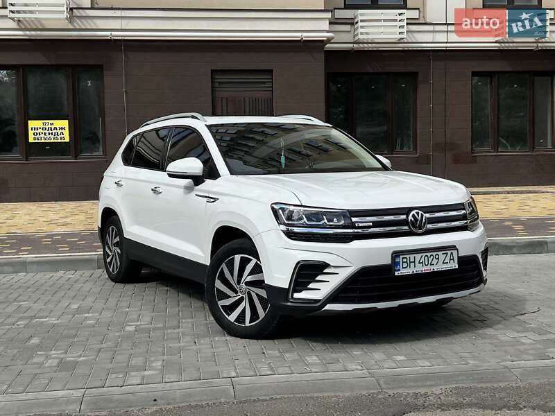 Volkswagen E-Tharu 2020