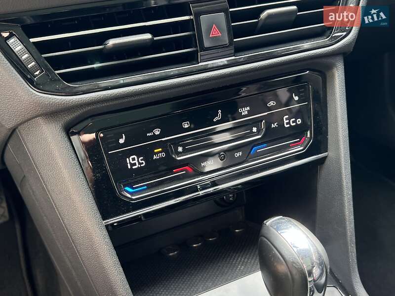 Volkswagen E-Tharu 2020