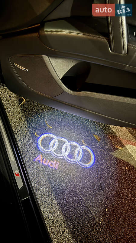 Audi-26
