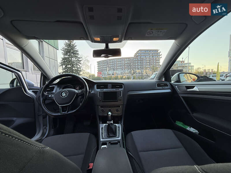 Volkswagen Golf 2015