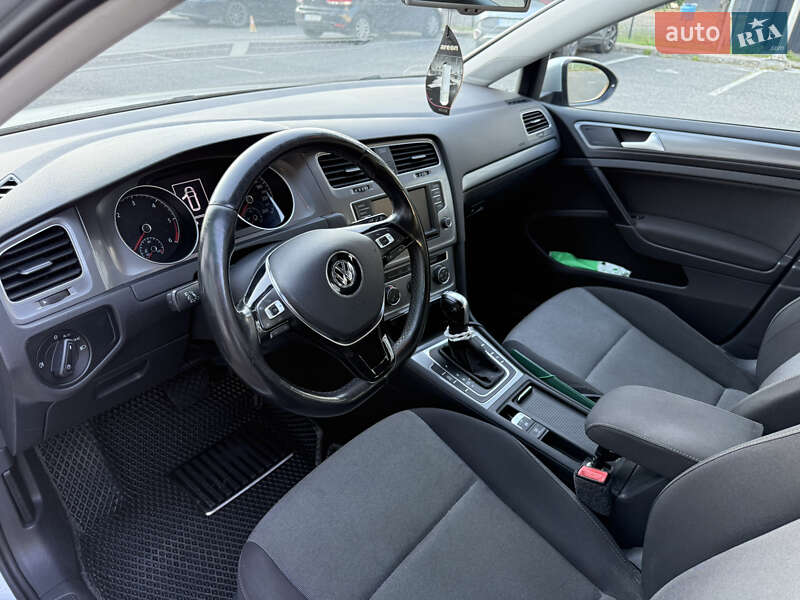 Volkswagen Golf 2015