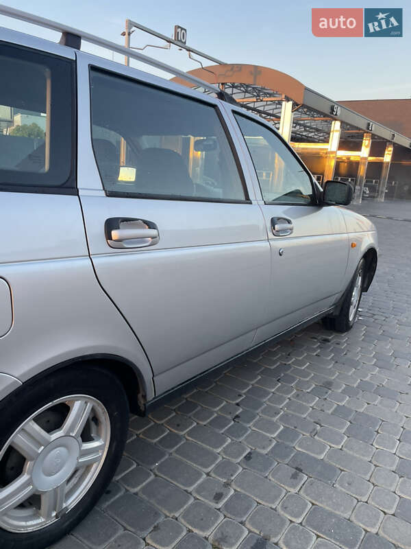 VAZ / Lada 2171 Priora 2010