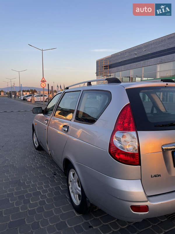 ВАЗ / Lada 2171 Priora 2010