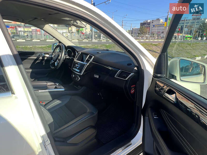 Mercedes-Benz M-Class 2013