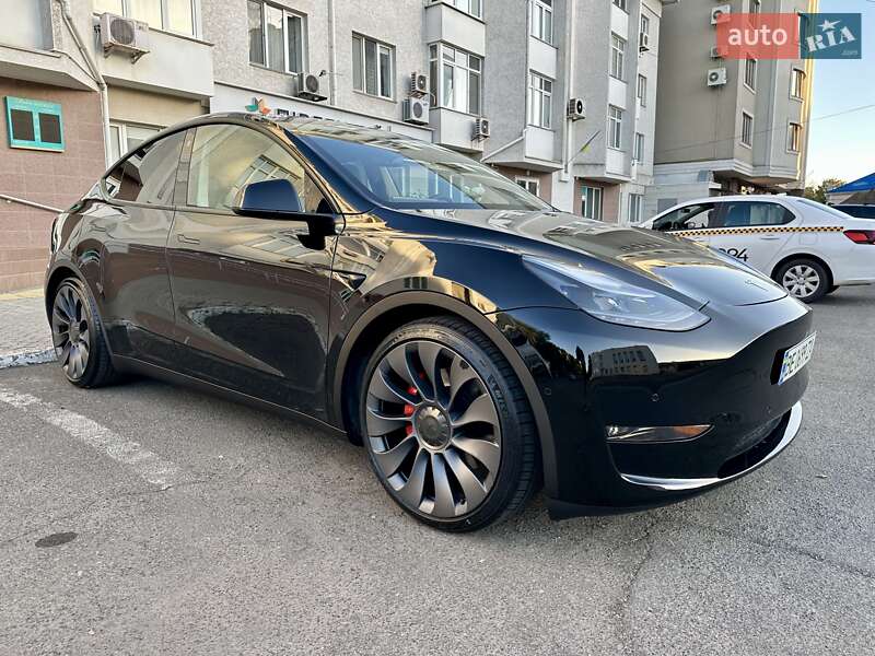 Tesla-26
