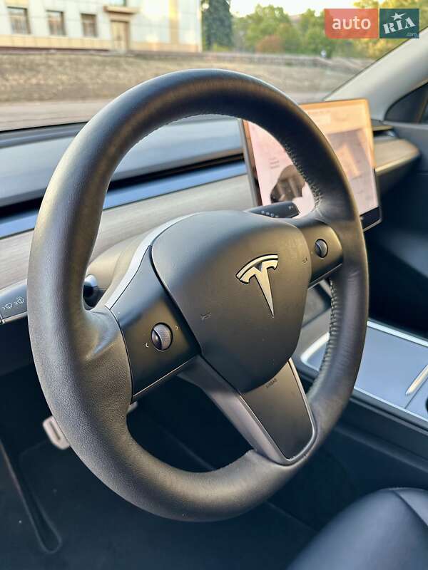 Tesla-3