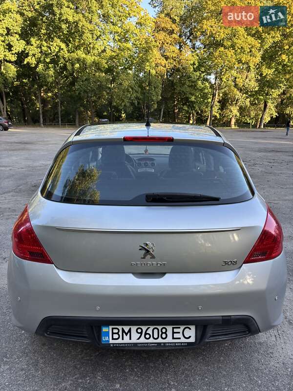 Peugeot 308 2011