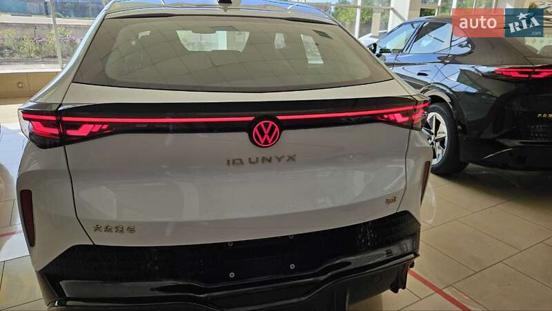 Volkswagen ID. UNYX 2025
