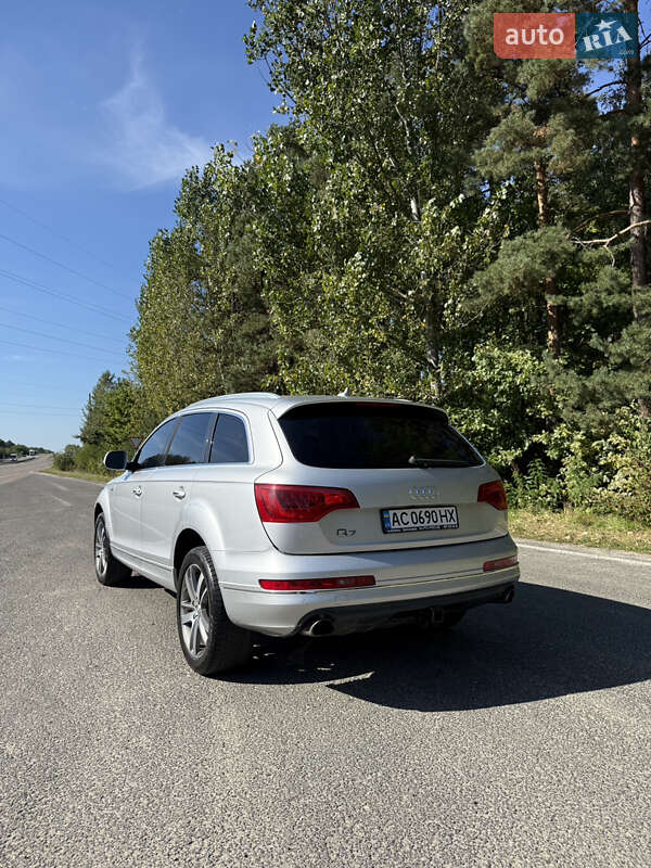 Audi Q7 2012