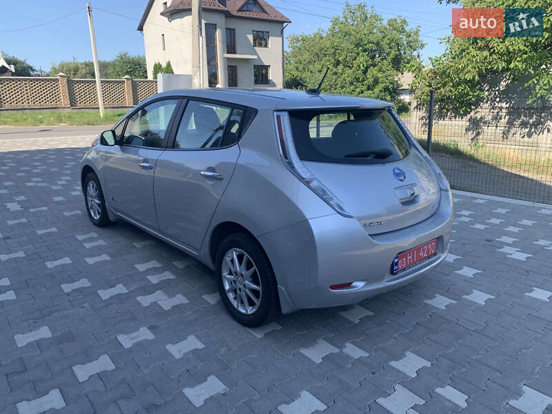 Nissan Leaf 2014