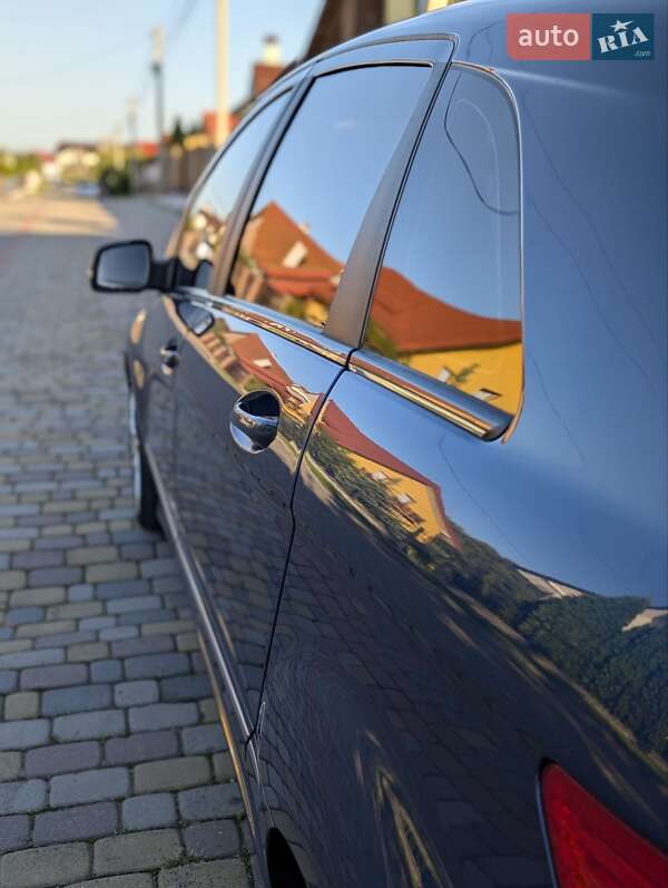 Mercedes-Benz B-Class 2010