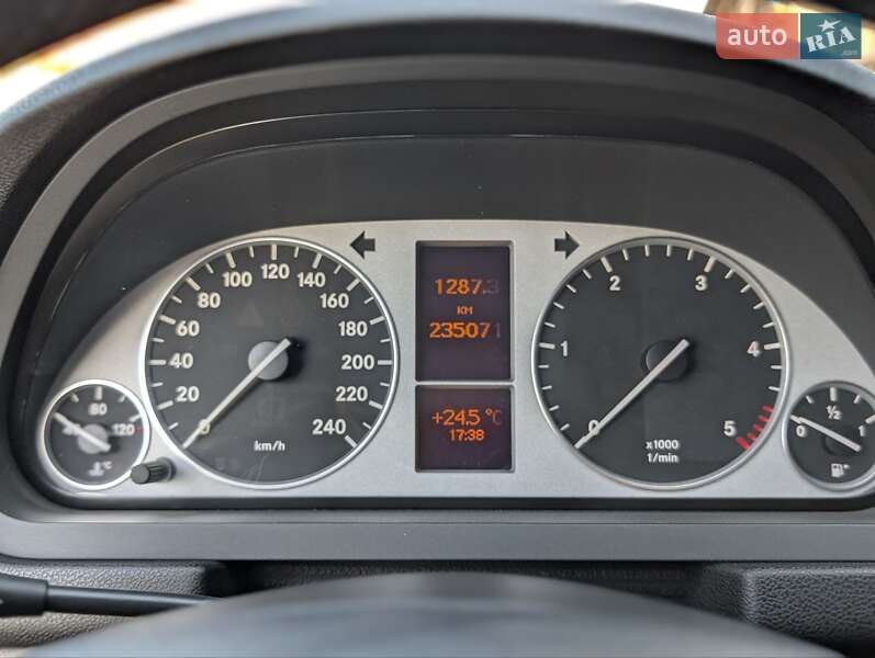 Mercedes-Benz B-Class 2010