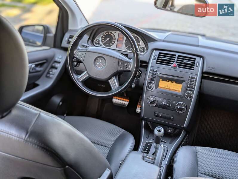 Mercedes-Benz B-Class 2010