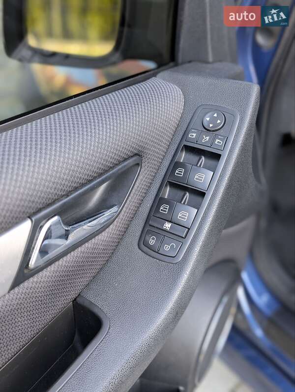 Mercedes-Benz B-Class 2010