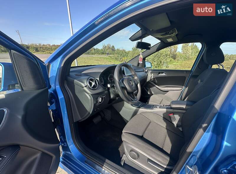 Mercedes-Benz B-Class 2016