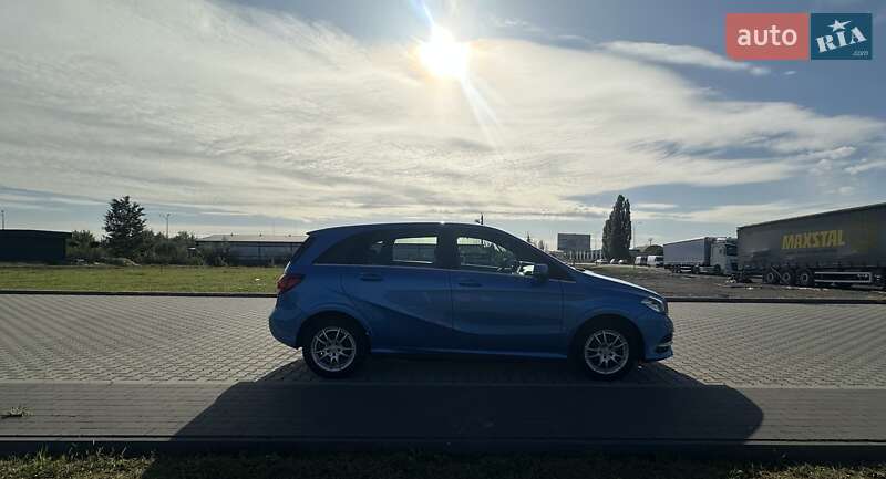 Mercedes-Benz B-Class 2016