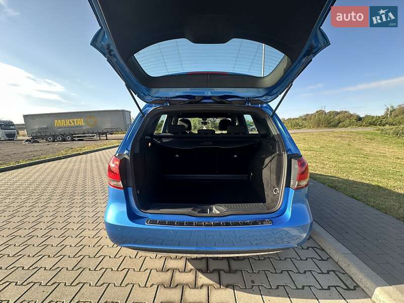 Mercedes-Benz B-Class 2016