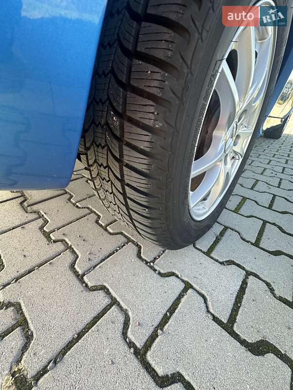 Mercedes-Benz B-Class 2016