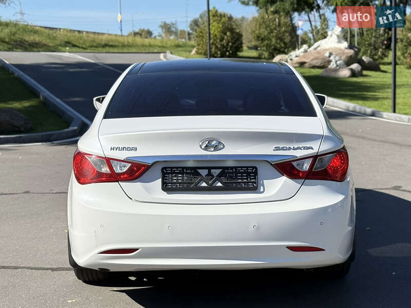 Hyundai-13