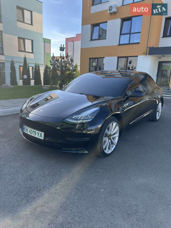 Tesla Model 3 2018