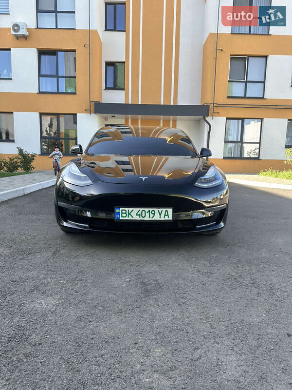 Tesla Model 3 2018