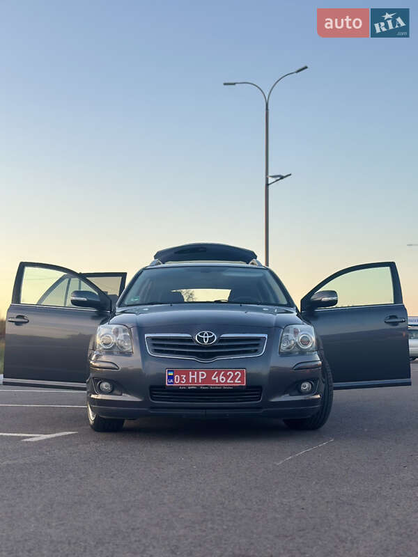 Toyota Avensis 2008