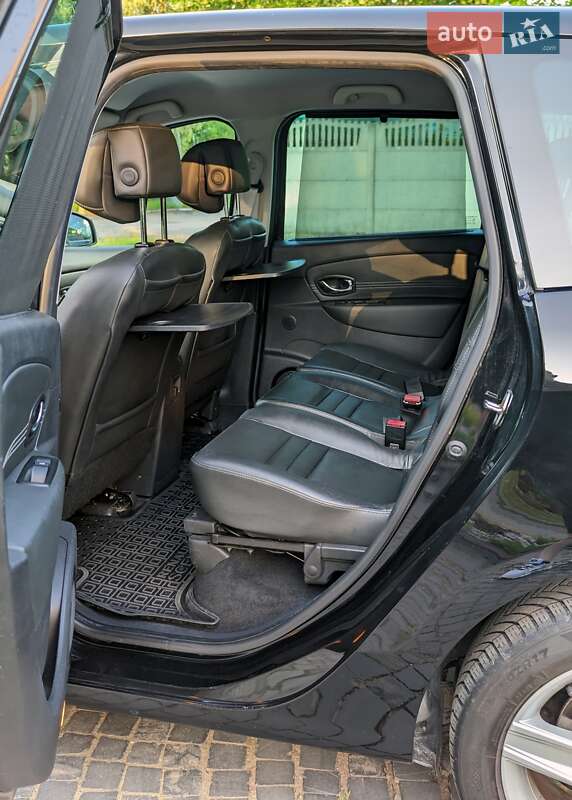 Renault Grand Scenic 2011