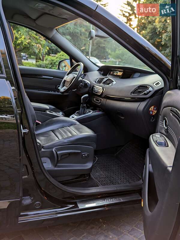 Renault Grand Scenic 2011