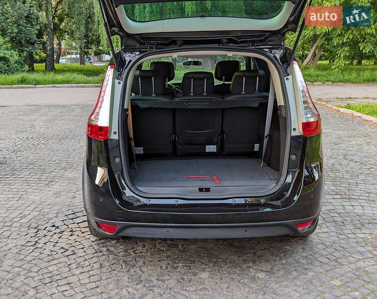 Renault Grand Scenic 2011