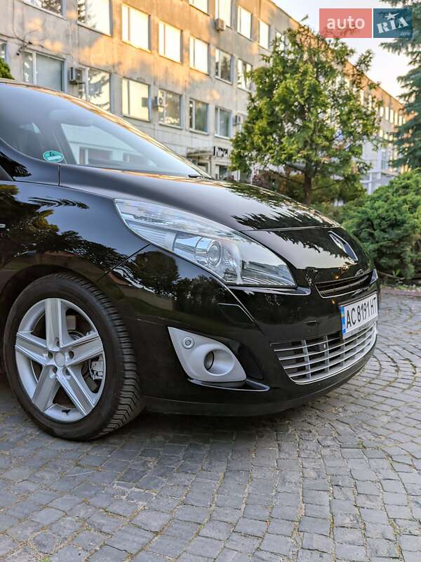 Renault Grand Scenic 2011