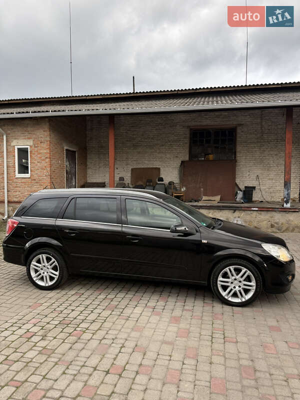 Opel Astra 2008
