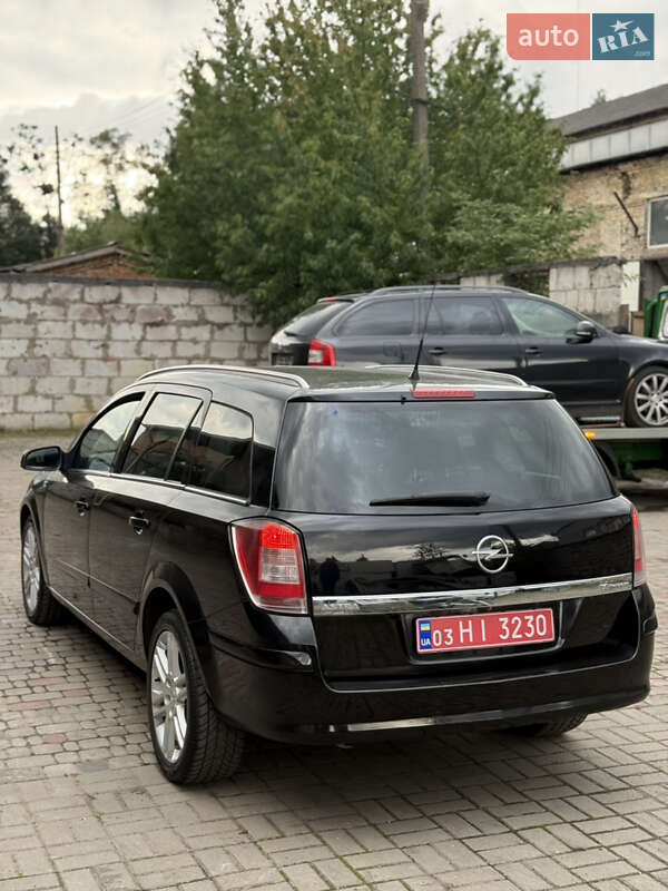 Opel Astra 2008
