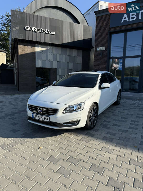 Volvo S60 2015