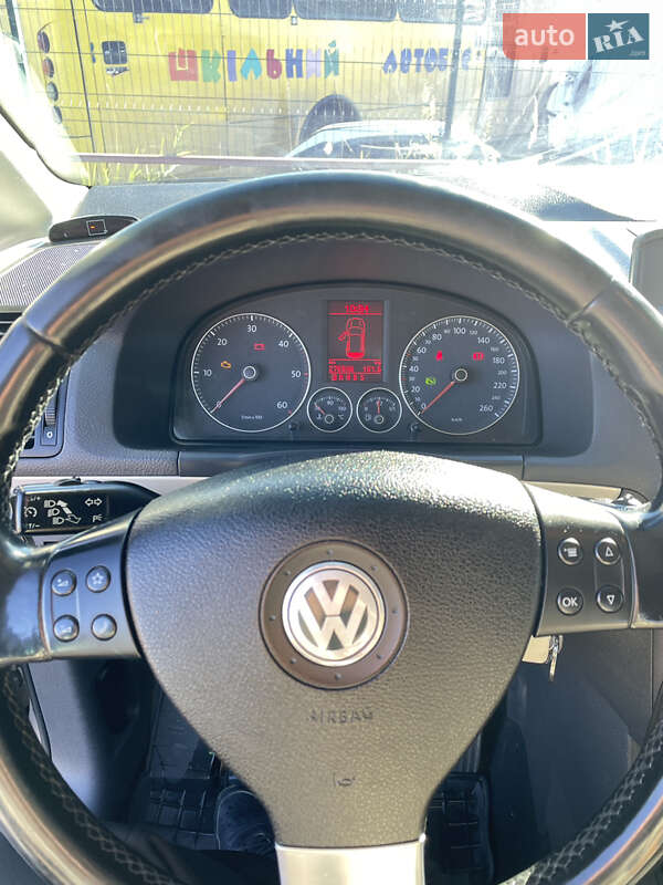 Volkswagen Touran 2008