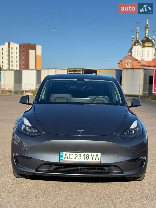 Tesla-3