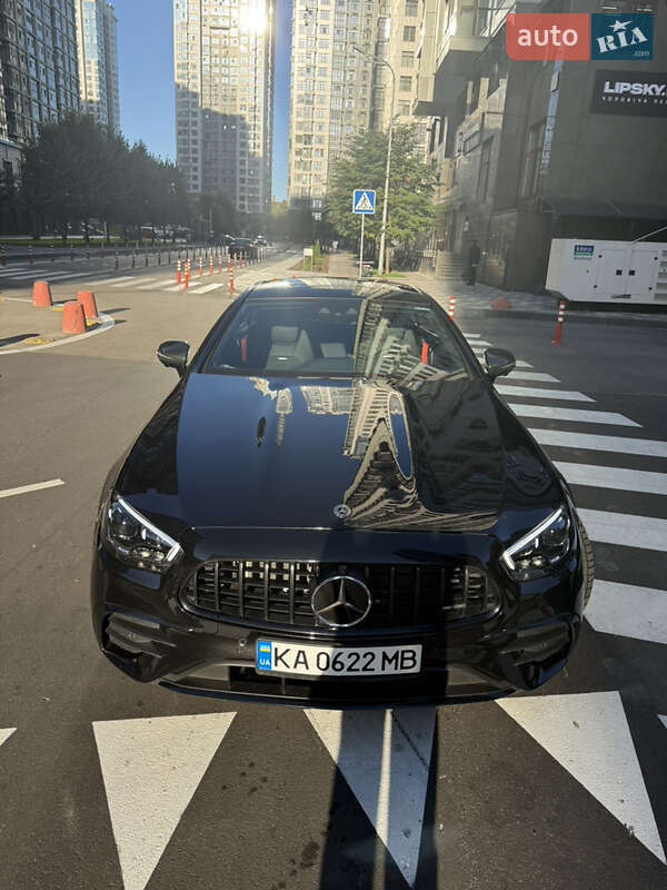 Mercedes-Benz E-Class 2021