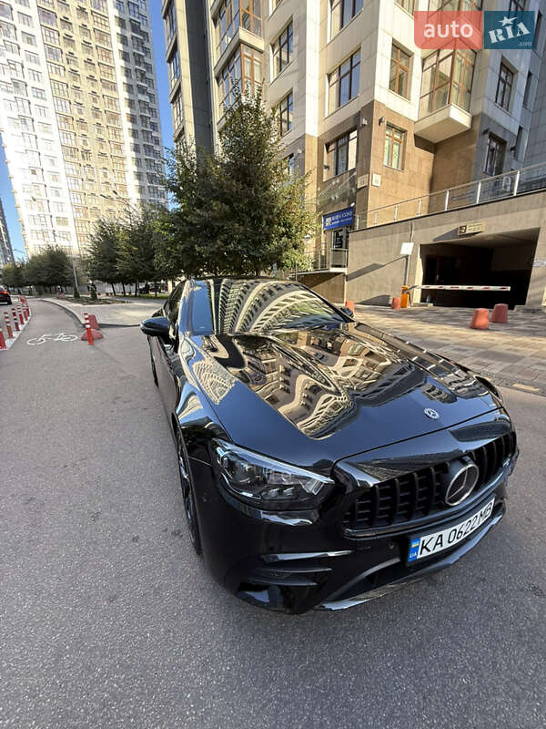 Mercedes-Benz E-Class 2021