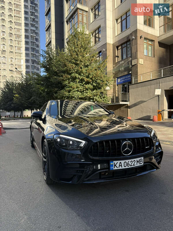 Mercedes-Benz E-Class 2021