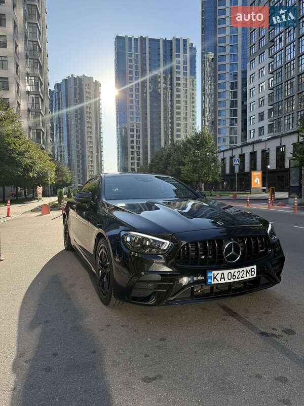 Mercedes-Benz E-Class 2021