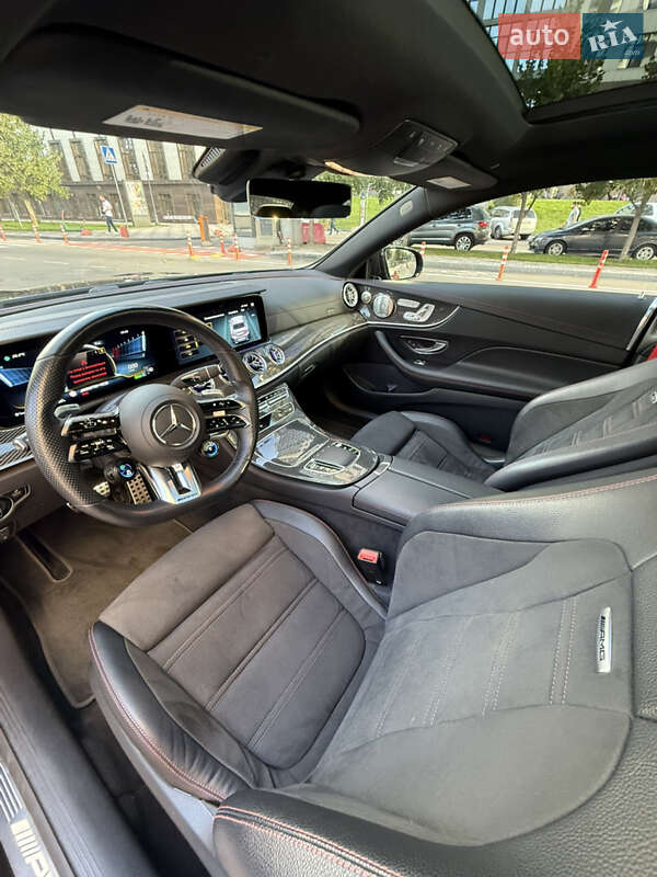 Mercedes-Benz E-Class 2021