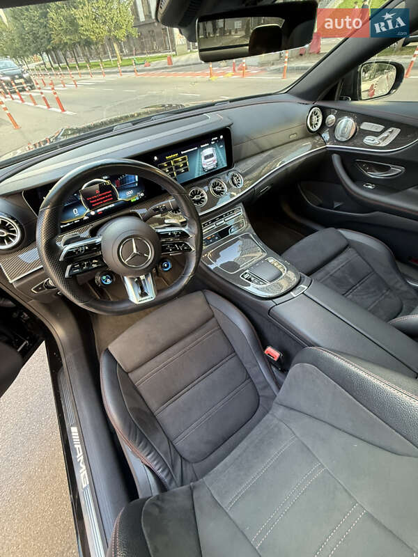 Mercedes-Benz E-Class 2021