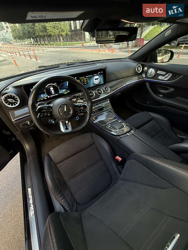 Mercedes-Benz E-Class 2021