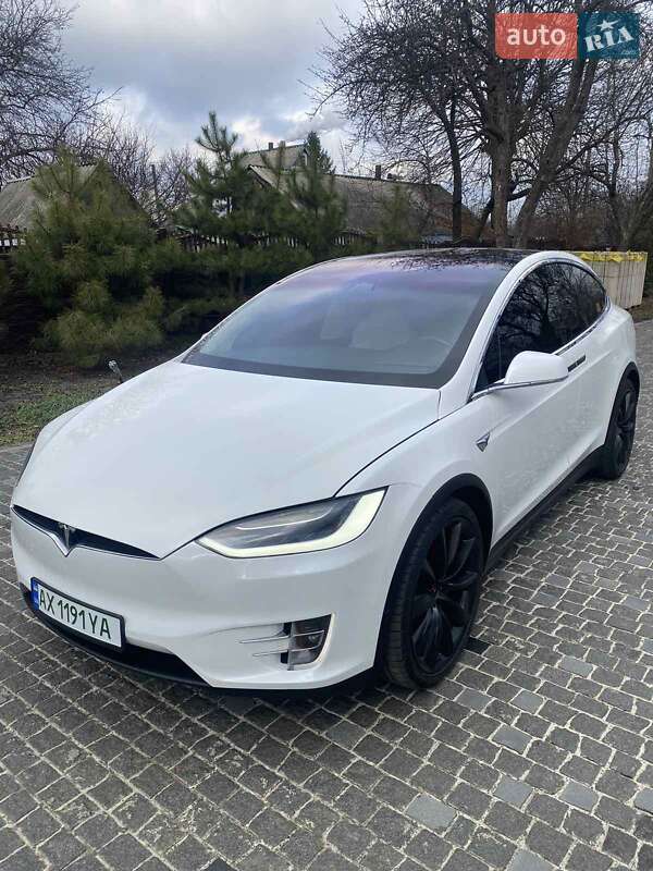 Tesla-18