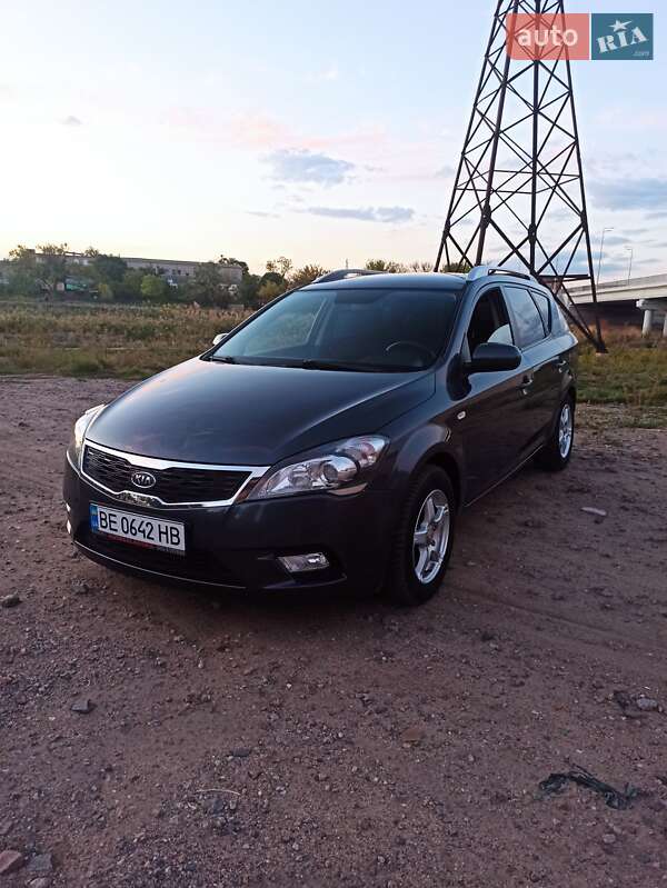 Kia Ceed 2011