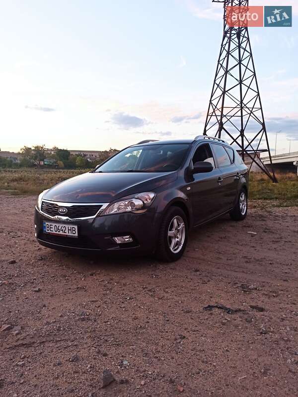 Kia Ceed 2011