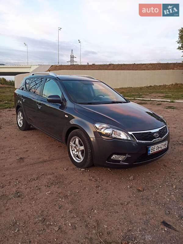 Kia Ceed 2011