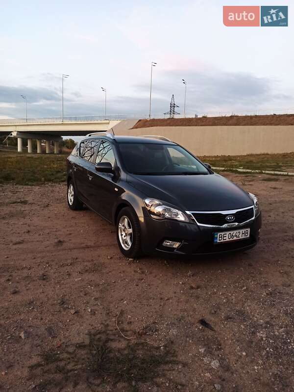 Kia Ceed 2011